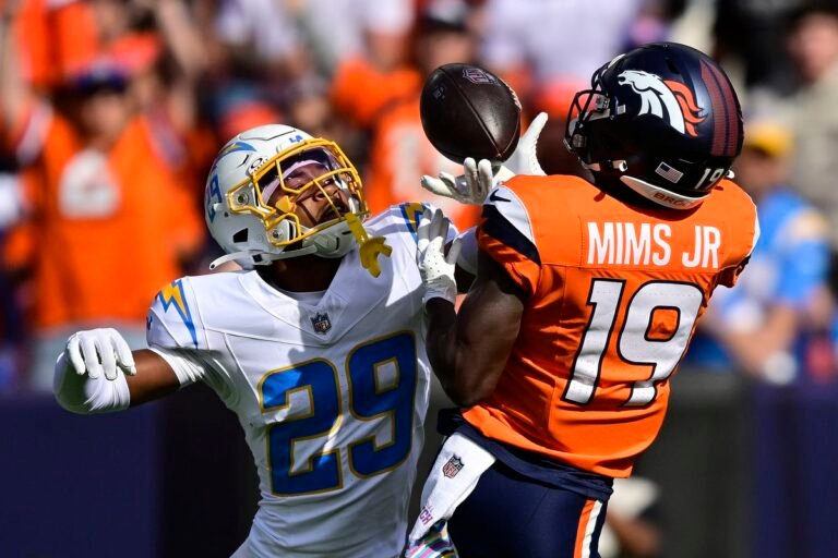 A todo o nada: Broncos y Chargers luchan por un lugar en los playoffs