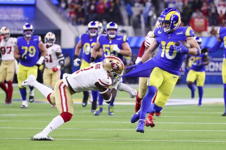 49ers buscan mantener vivas sus esperanzas de playoffs ante los Rams