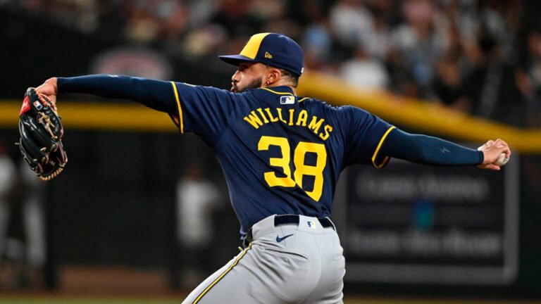 Yankees suman a Devin Williams y envían a Néstor Cortés a Milwaukee