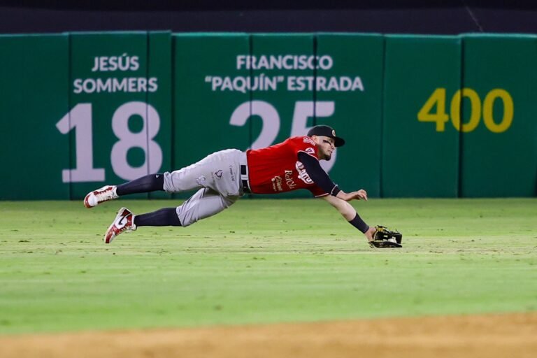 Charros vence a Tomateros en un épico juego de 14 entradas
