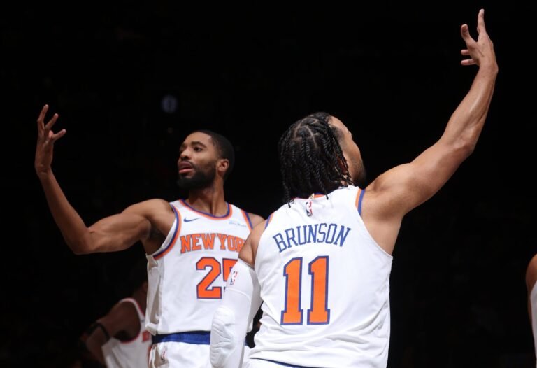 Knicks vencen a los Nets gracias a la actuación de Brunson y Towns