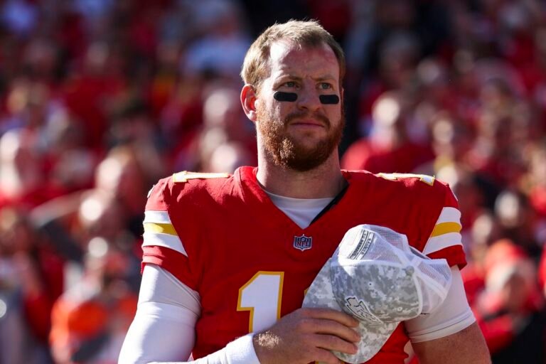Chiefs descansarán a Mahomes en la semana final