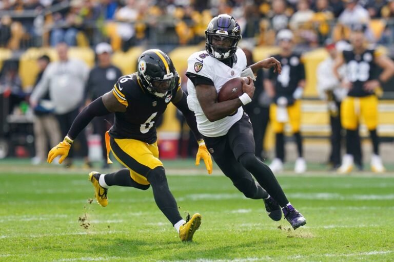 La batalla final: Steelers y Ravens luchan en playoffs