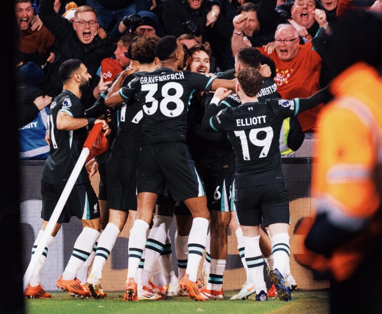 Darwin Núñez salva al Liverpool en tiempo añadido