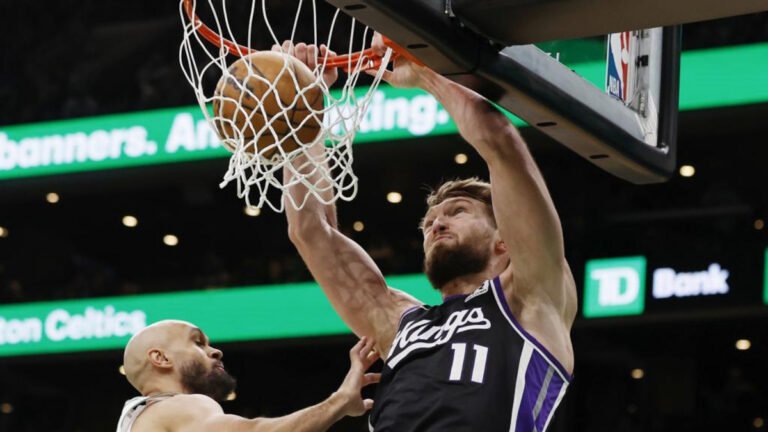 Kings vencen a Celtics con histórica actuación de Sabonis