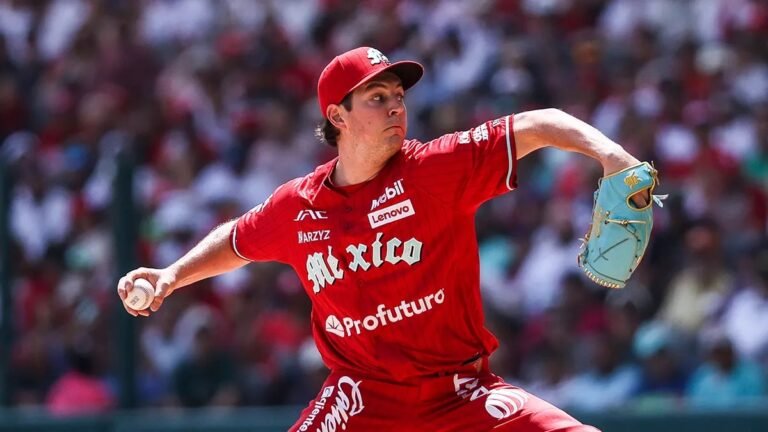 Trevor Bauer se despide de los Diablos Rojos y regresa a Japón