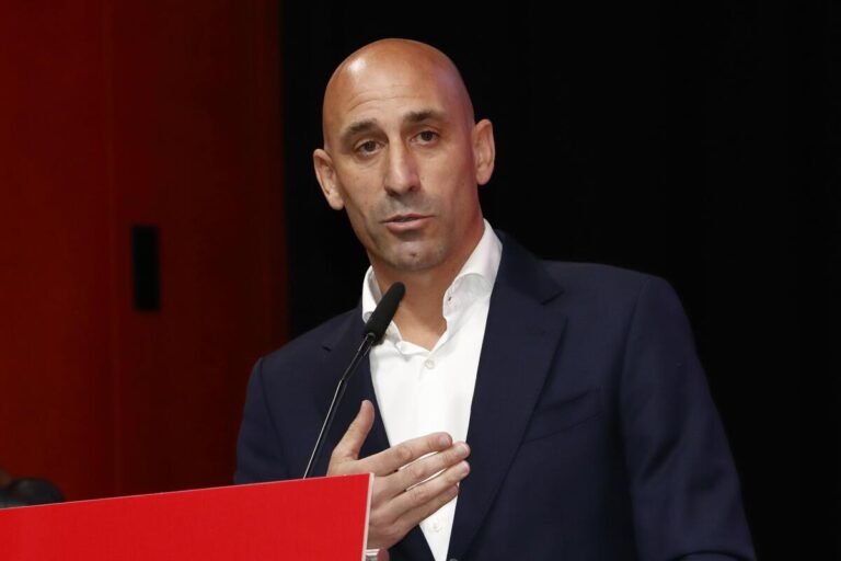 Luis Rubiales irá a juicio por agresión sexual contra Jenni Hermoso