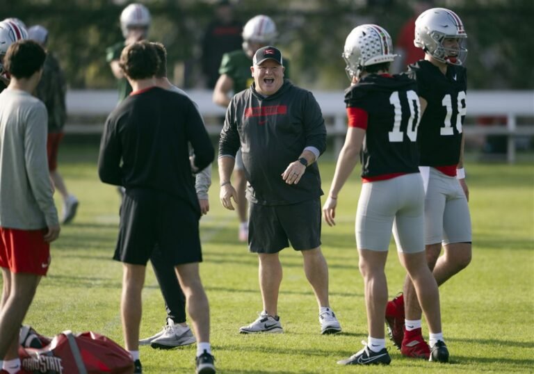 Chip Kelly regresa a la NFL como coordinador ofensivo