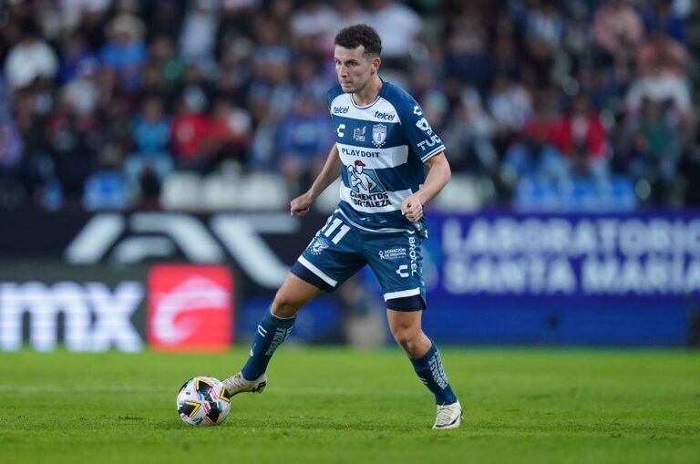 Pachuca renueva a Oussama Idrissi hasta 2028