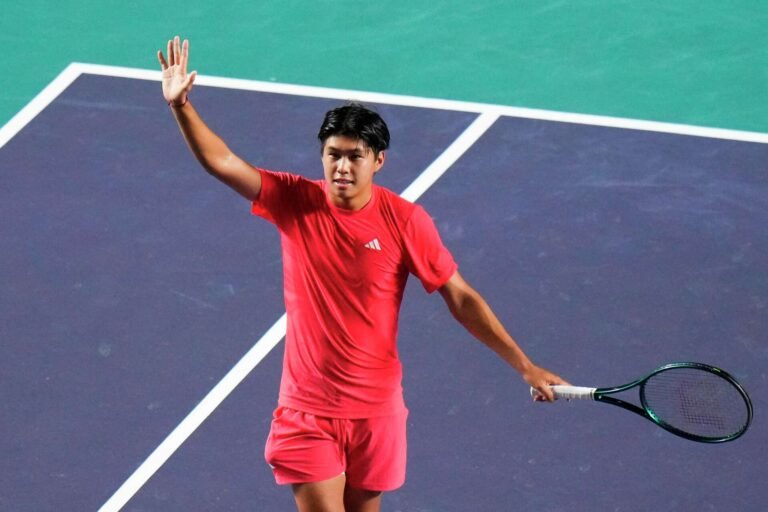 Tien da la sorpresa y elimina a Zverev en Acapulco
