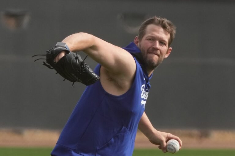 Clayton Kershaw da señales de continuidad en Los Ángeles