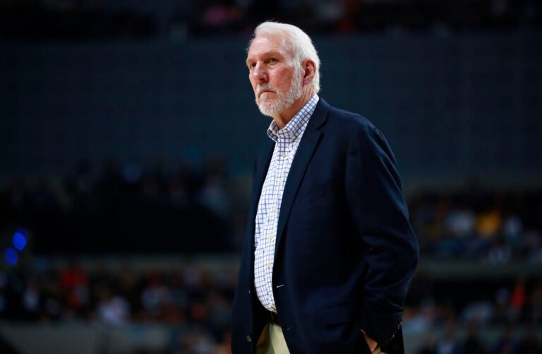 Popovich no volverá esta temporada tras sufrir un derrame cerebral
