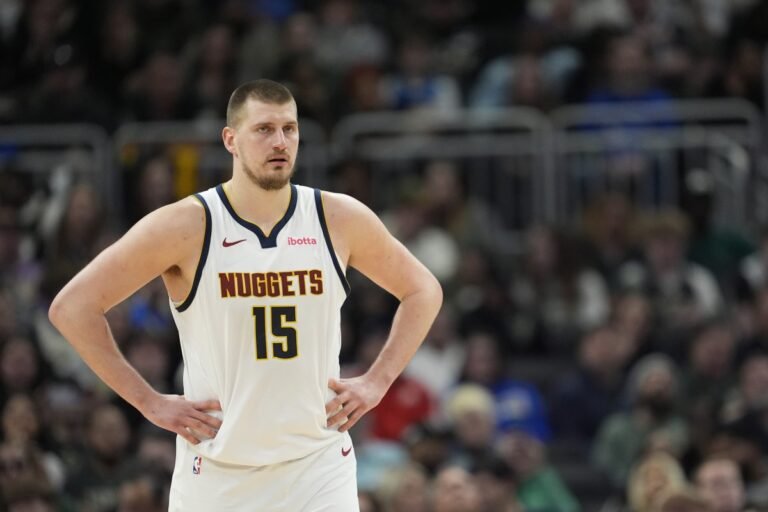 NBA planea nueva liga de baloncesto en Europa