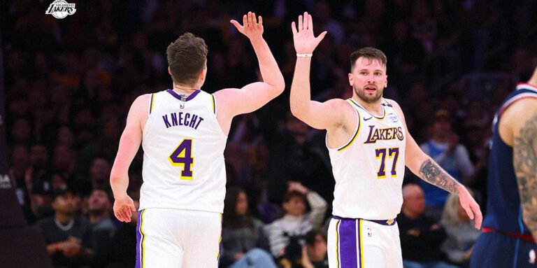 Lakers vencen a Clippers otra vez y suman seis victorias al hilo