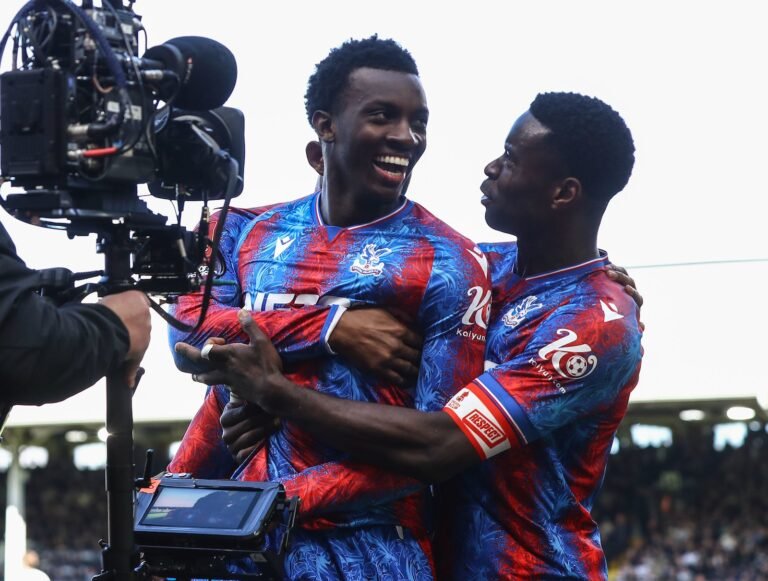 Crystal Palace alcanza las semifinales con récord de victorias