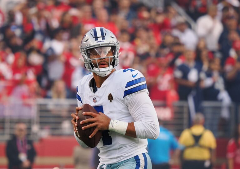 Cowboys reestructuran contrato de Prescott y liberan $36.6 millones
