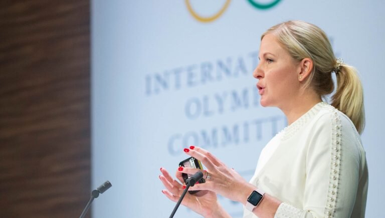 Kirsty Coventry, primera mujer y africana en presidir el COI