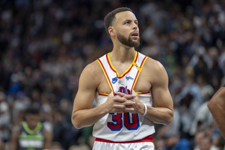 De la cancha a los libros: Curry publica Shot Ready