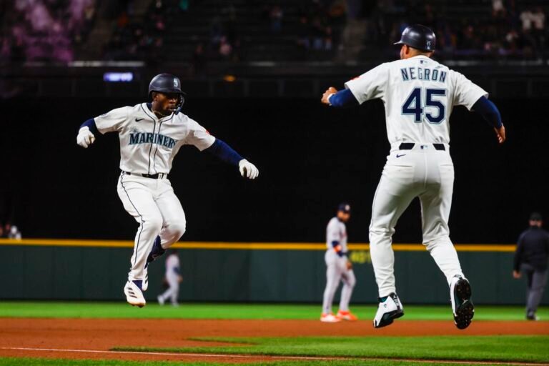 Seattle rompe mala racha y vence a Houston