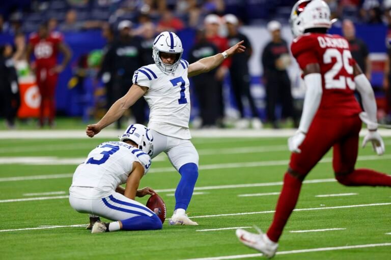 Gay llega a Washington con el mayor contrato de un año para un kicker