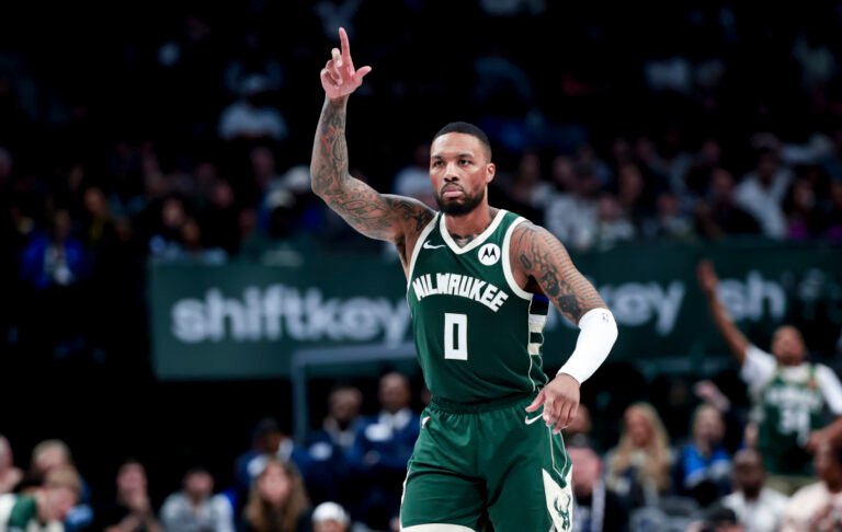 Lillard se perderá el inicio de playoffs con los Bucks por lesión