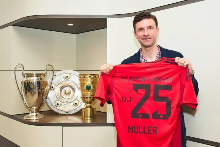 Müller dejará el Bayern Múnich tras 25 años en el club