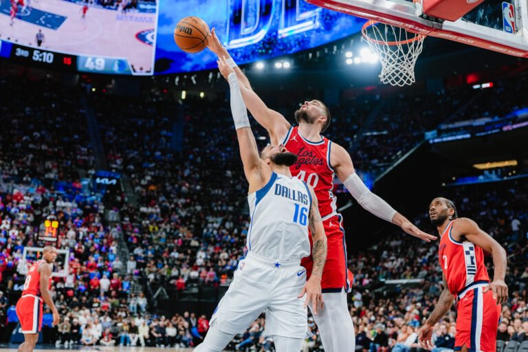 Clippers aplastan y suman su tercera victoria consecutiva