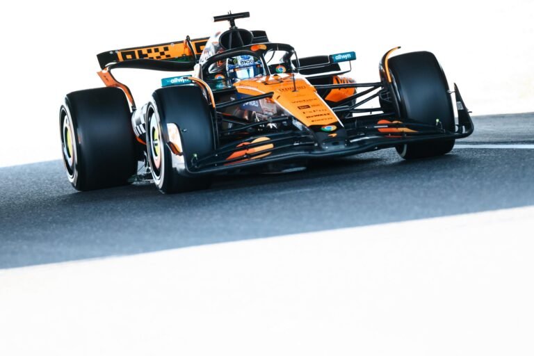 Caos total en el GP de Japón: accidentes, incendios y un DRS abiert