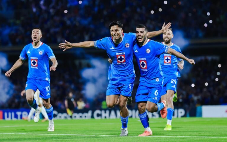 Cruz Azul elimina a Tigres y busca su séptimo título