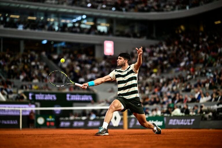 Alcaraz a la final de Roland Garros tras retiro de Musetti