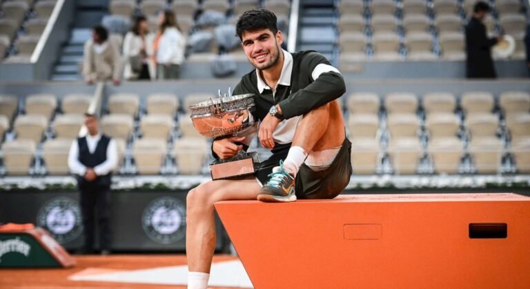 Carlos Alcaraz conquista Roland Garros 2025 en una final épica ante Jannik Sinner