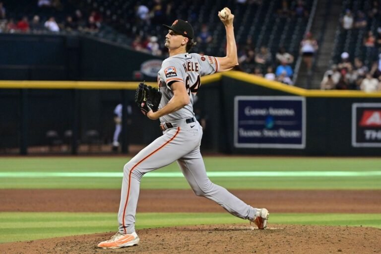Sean Hjelle, bajo investigación de MLB por presunto abuso emocional