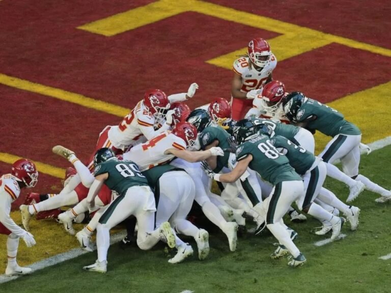NFL evalúa prohibir la polémica jugada “tush push” en la temporada 2025