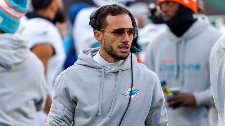 Mike McDaniel protagoniza colapso en la banda tras derrota de los Dolphins y desata crisis interna