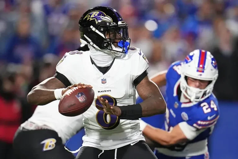 NFL multa a los Ravens con $100,000 por irregularidades en el reporte de lesiones de Lamar Jackson