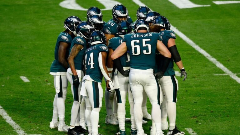 Eagles y Jets sacuden la NFL con intercambio de jugadores previo al cierre del mercado