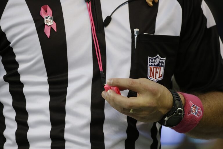 Polémica arbitral en la victoria de los Chargers sobre los Steelers desata críticas en la NFL