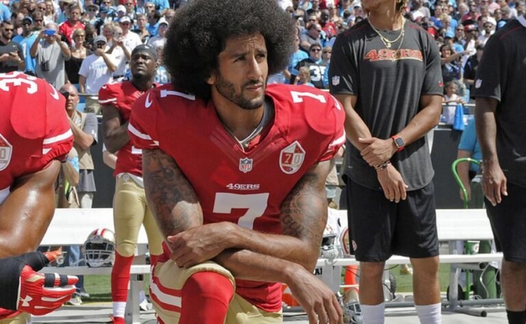 Colin Kaepernick reaparece y vuelve a encender el debate social en la NFL